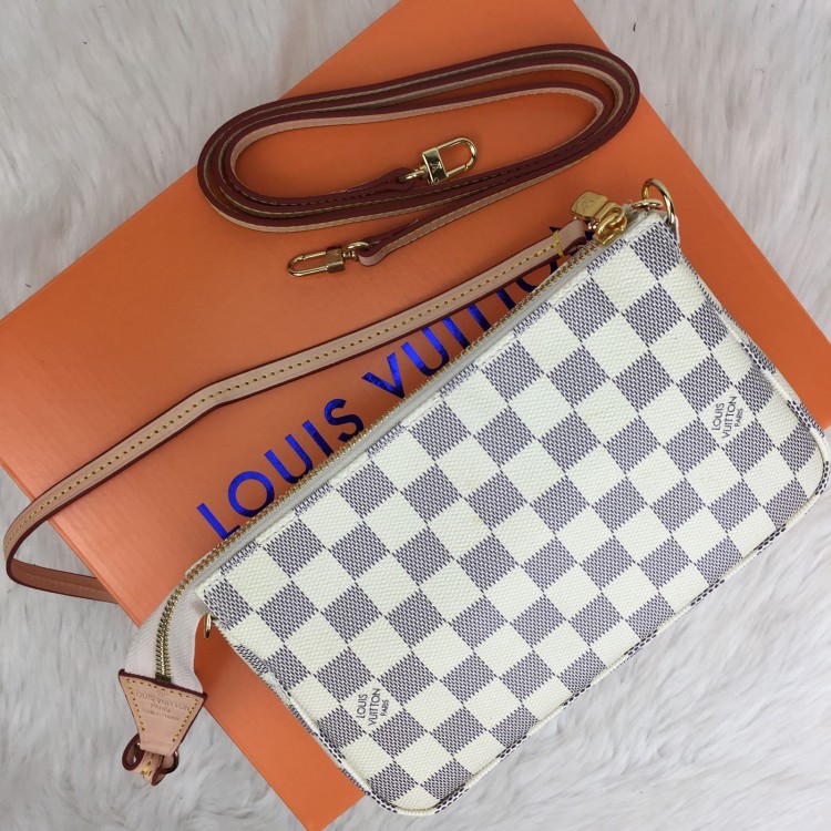 LOUİS VUİTTON POCHETTE ACCESSORİES DAMİER AZUR